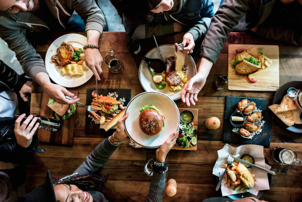A Culinary Tour of South Wrigley: Discovering the Neighborhood’s Best Eats in Long Beach